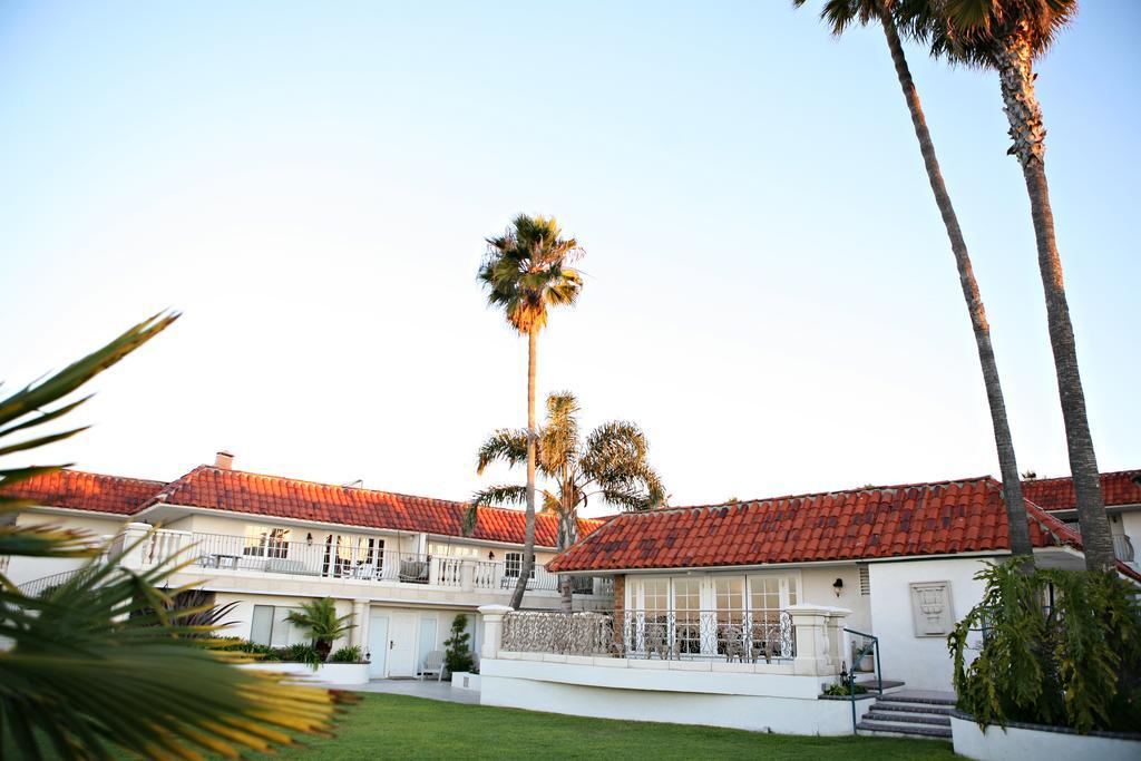 Oceanside Marina Suites - A Waterfront Hotel Exterior photo